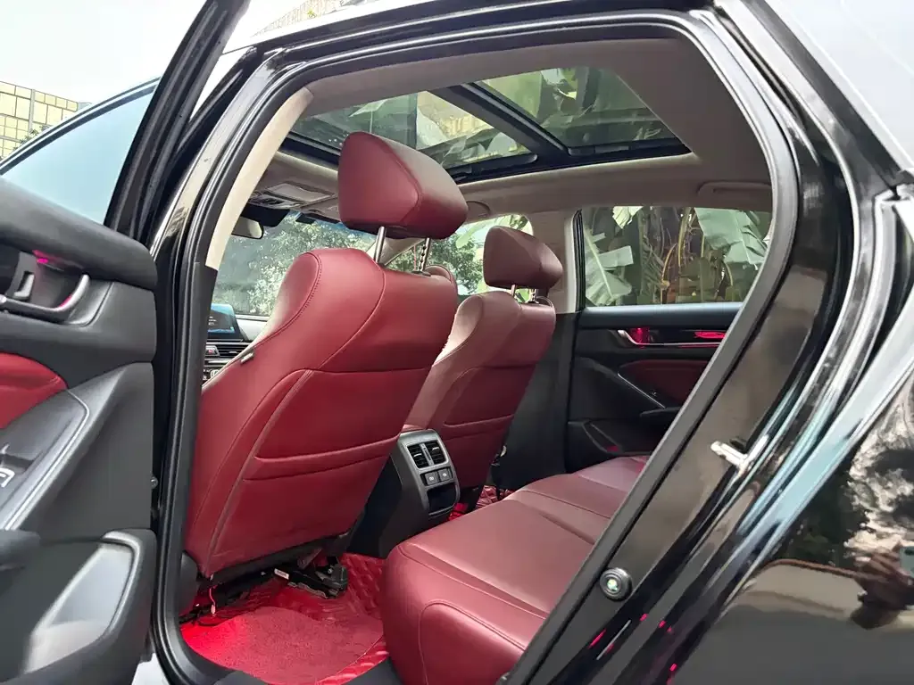 Honda Accord — фото 4