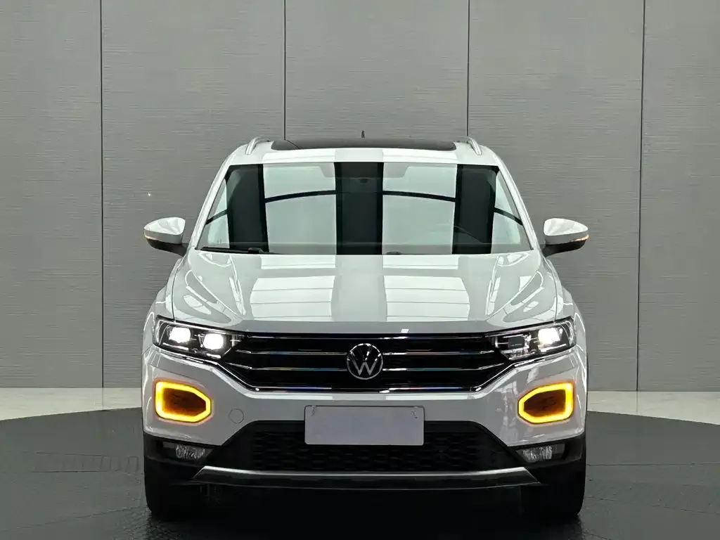 Volkswagen T-Roc — фото 2