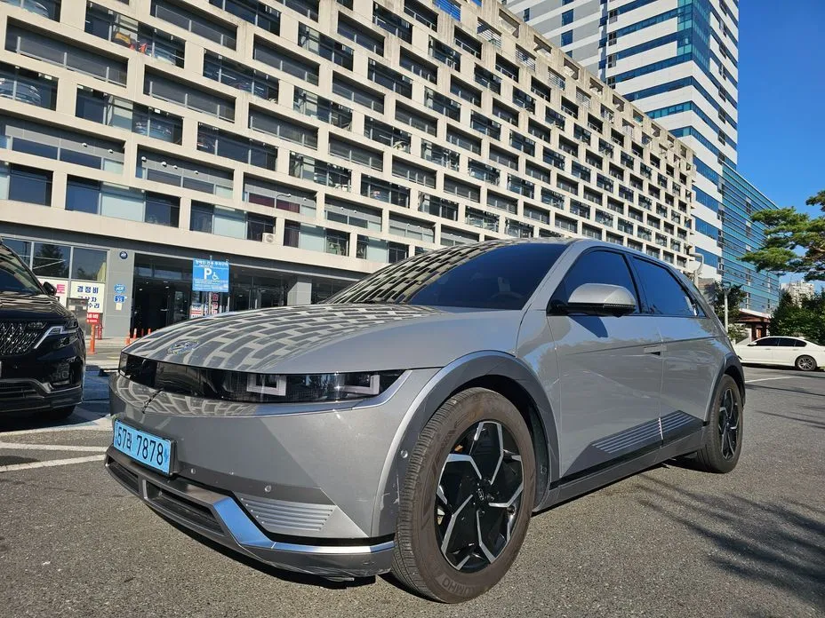 Hyundai Ioniq5 — фото 1