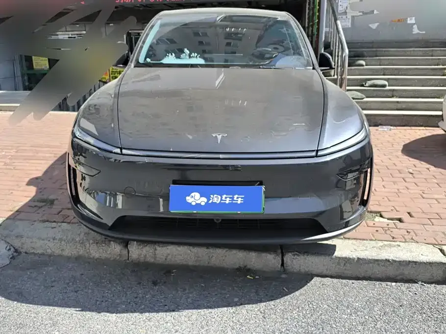 Tesla Model Y — фото 7