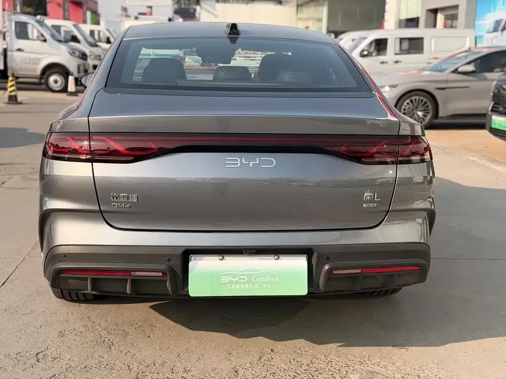 BYD Qin L — фото 9