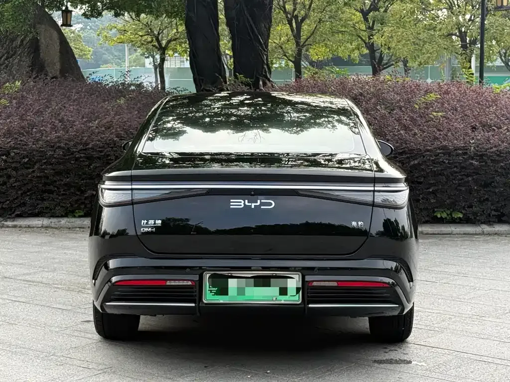 BYD Seal — фото 2