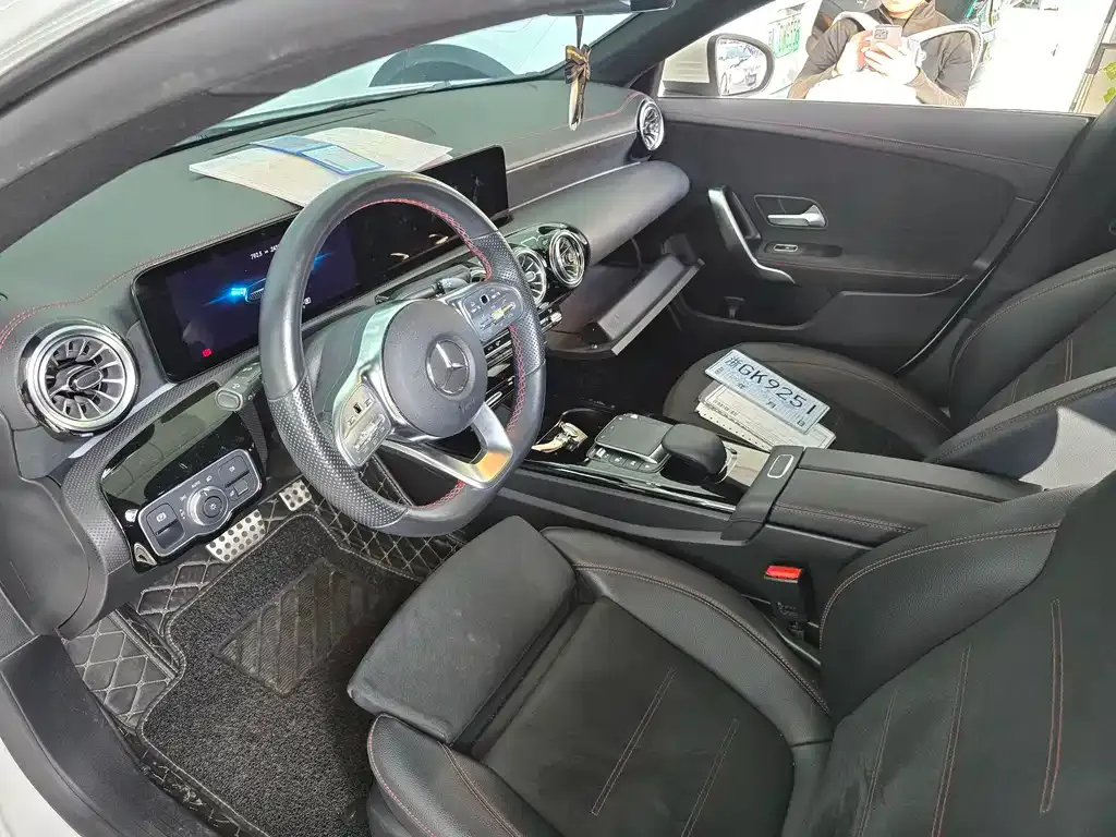 Mercedes-Benz GLA — фото 7