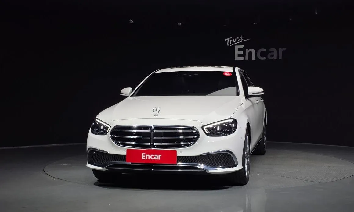 Mercedes-Benz E-Class — фото 5