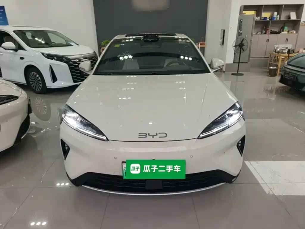 BYD Seal 07 DM-i — фото 3