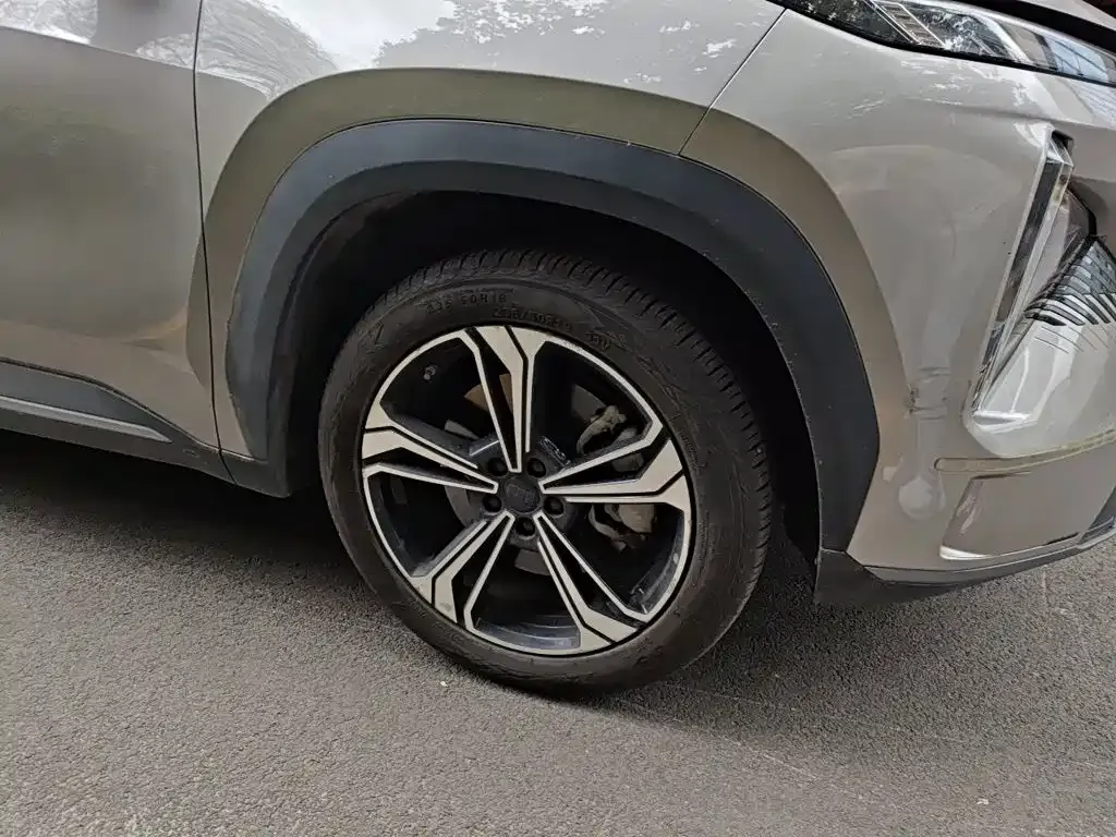 Geely Galaxy L7 — фото 10