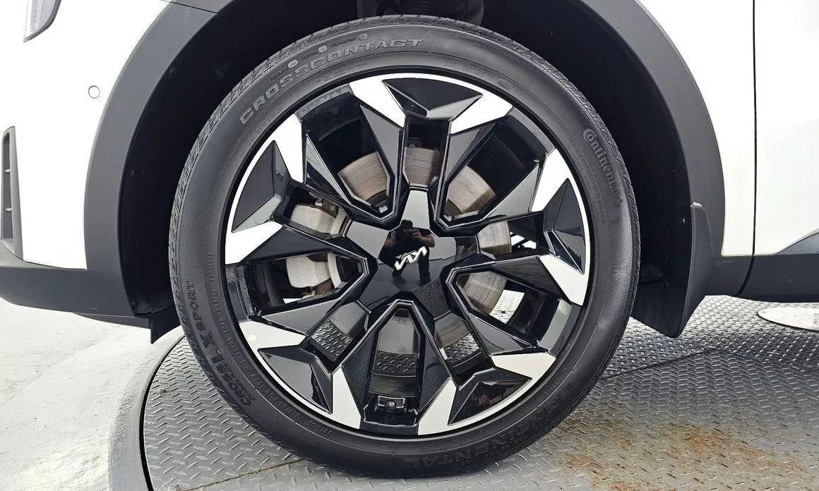 Kia Sorento — фото 8