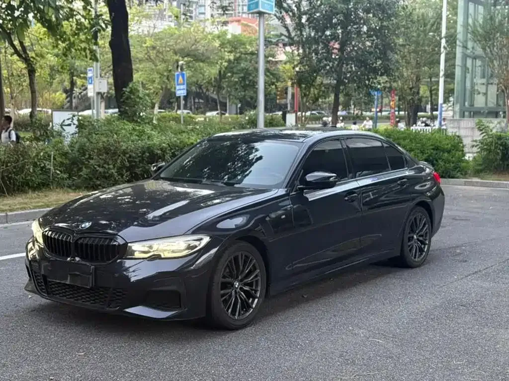 BMW 3 Series — фото 1