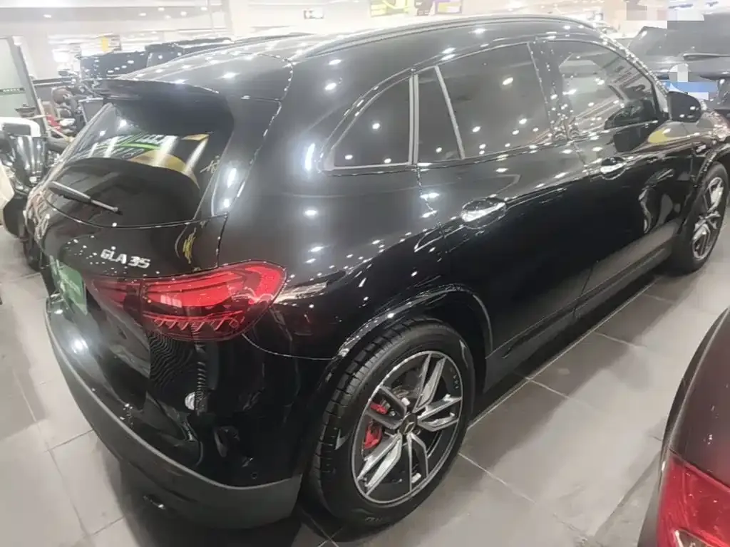 Mercedes-Benz GLA AMG — фото 6