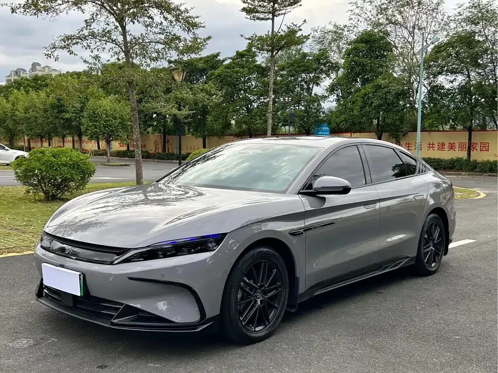 BYD Han — фото 1