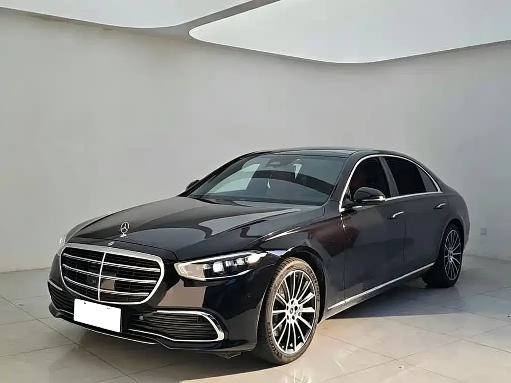 Mercedes-Benz S-Class — фото 1
