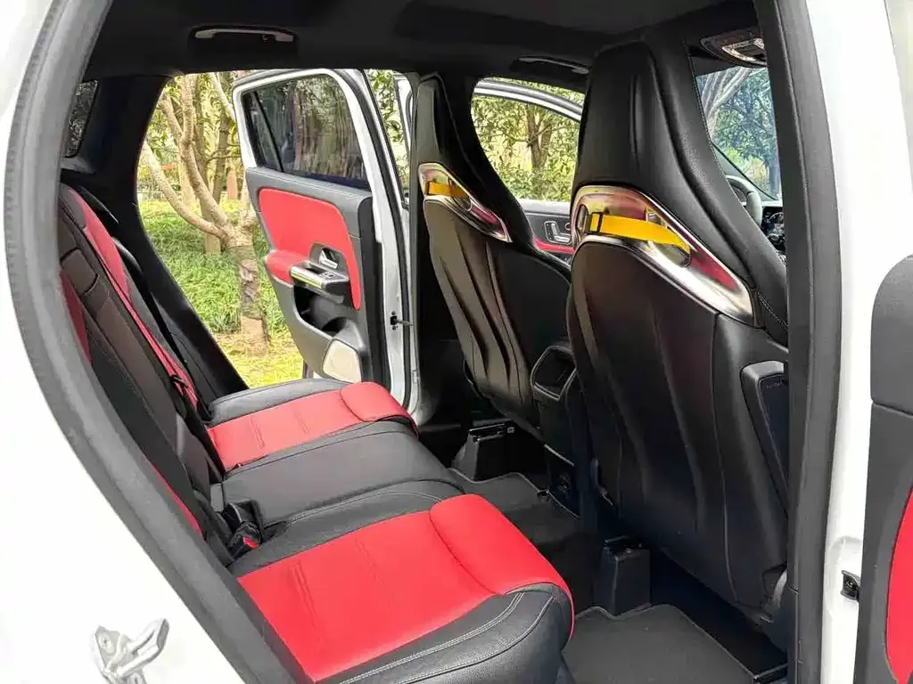 Mercedes-Benz GLA AMG — фото 5