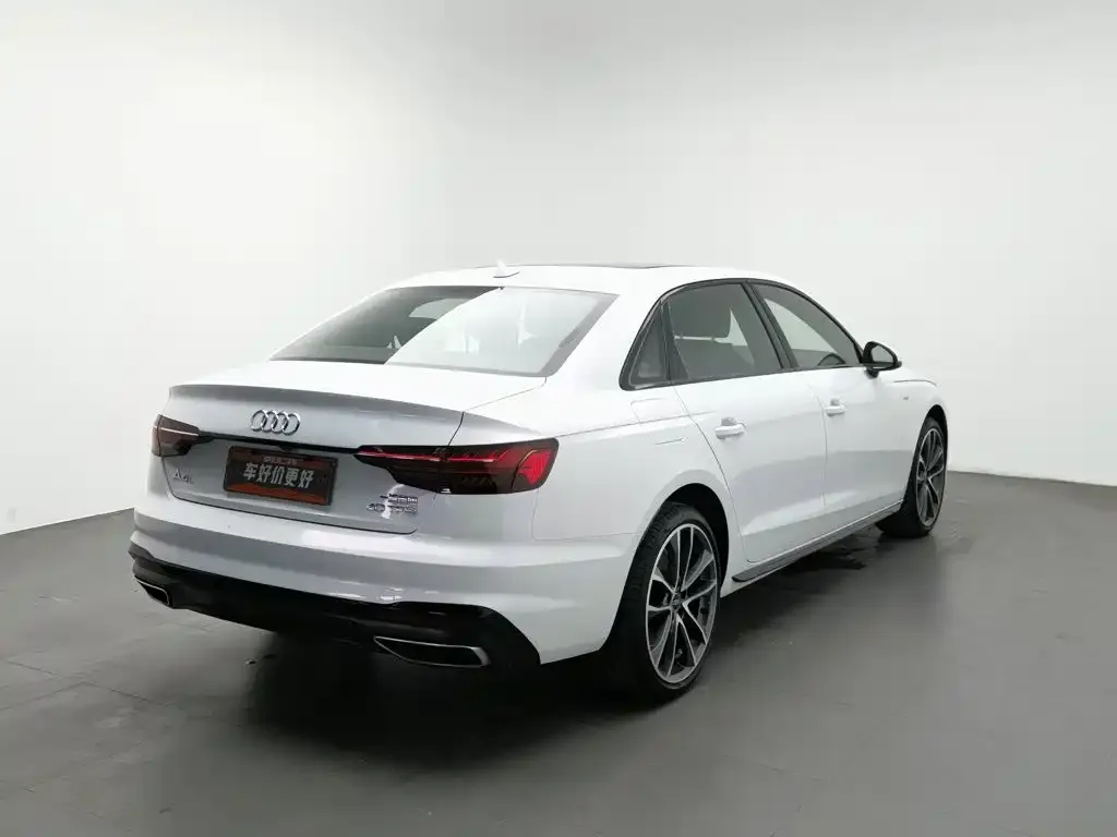 Audi A4L — фото 5