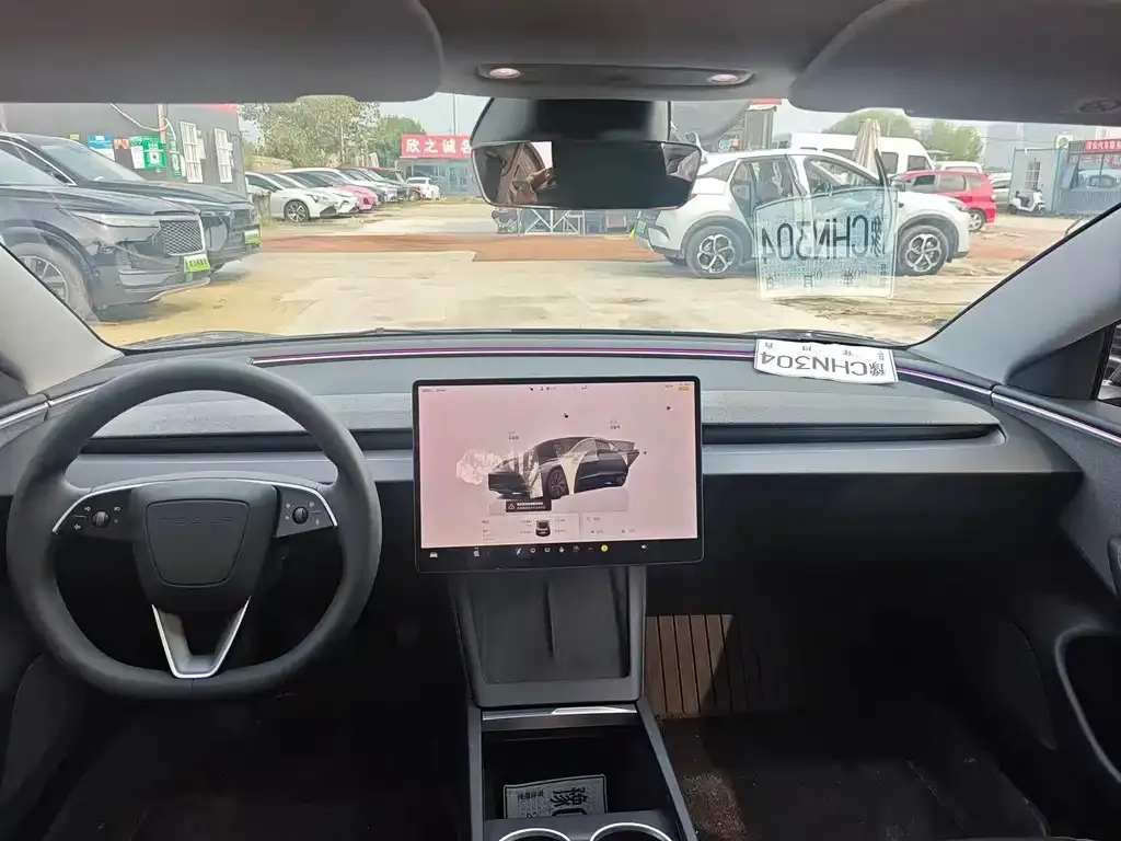 Tesla Model 3 — фото 3