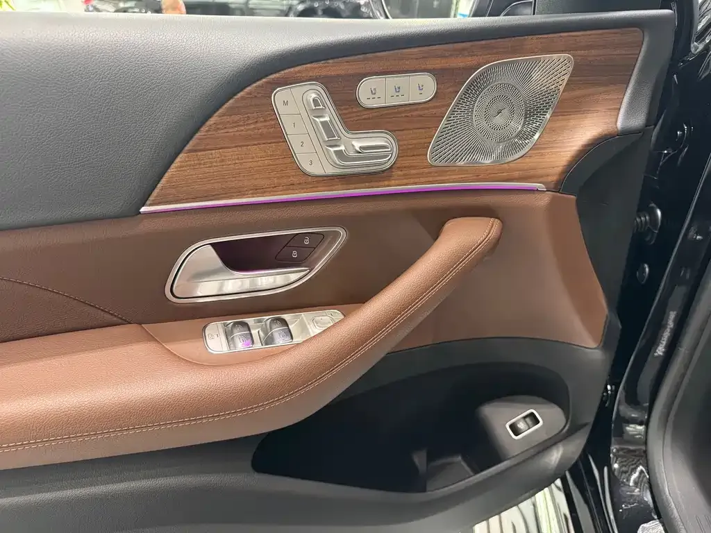 Mercedes-Benz GLS — фото 2