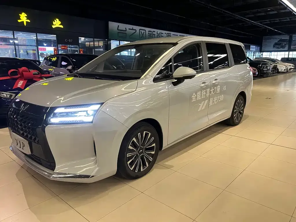 Wuling Xingguang 730 New Energy — фото 10