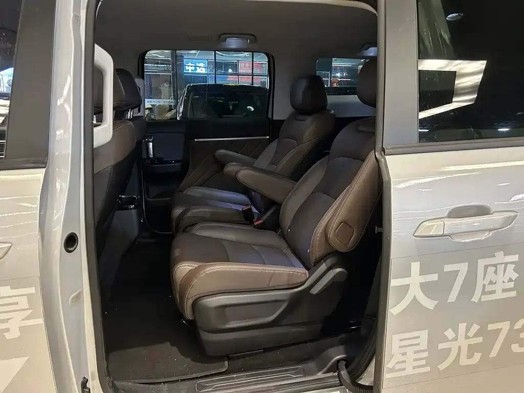 Wuling Xingguang 730 New Energy — фото 8
