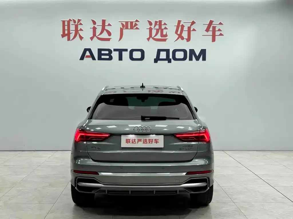 Audi Q3 — фото 10
