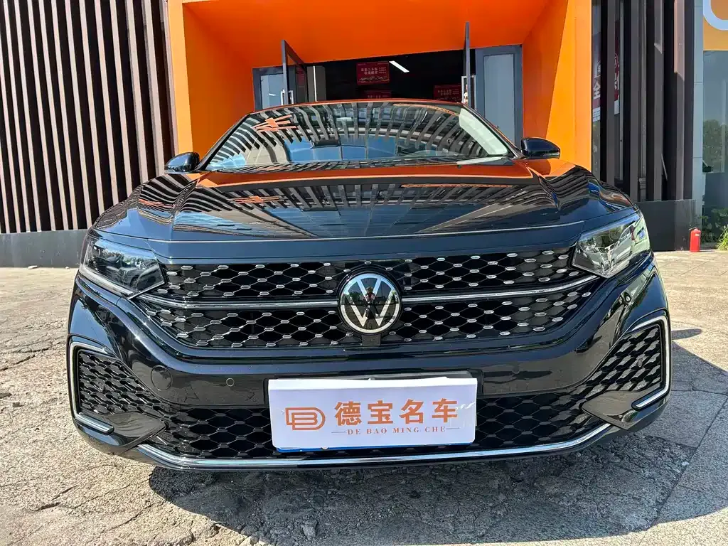 Volkswagen Passat — фото 6