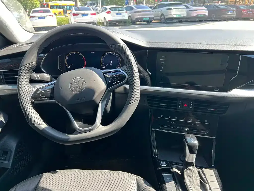 Volkswagen Passat — фото 9