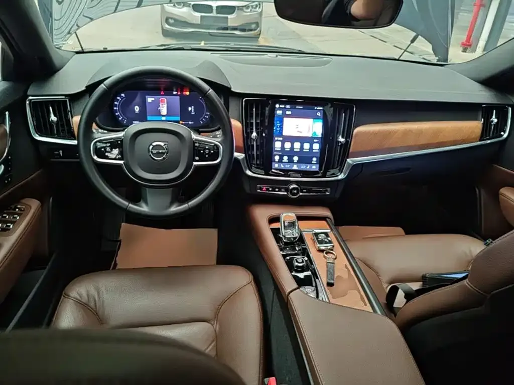 Volvo S90 — фото 2