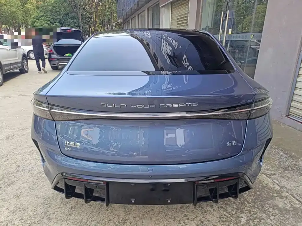 BYD Seal — фото 9