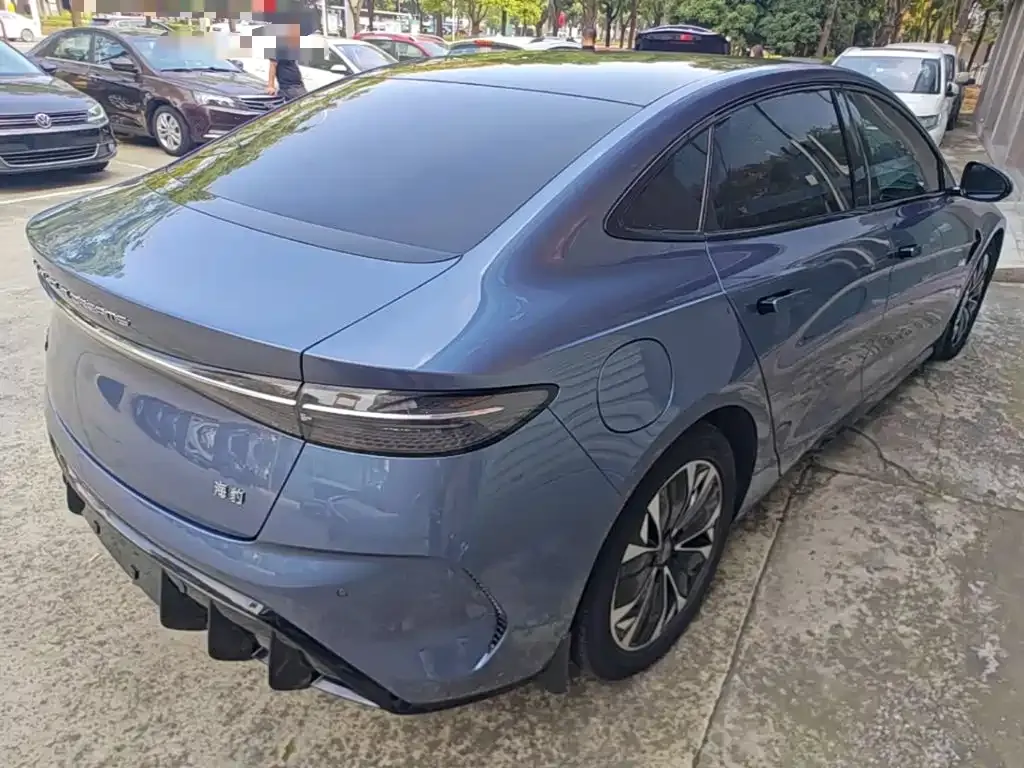 BYD Seal — фото 4