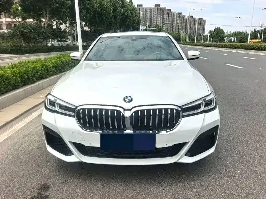 BMW 5 Series — фото 2