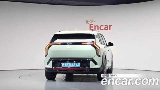 Kia EV3 — фото 9