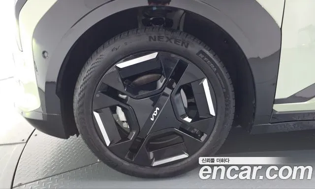 Kia EV3 — фото 2
