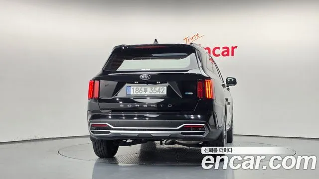 Kia Sorento — фото 7