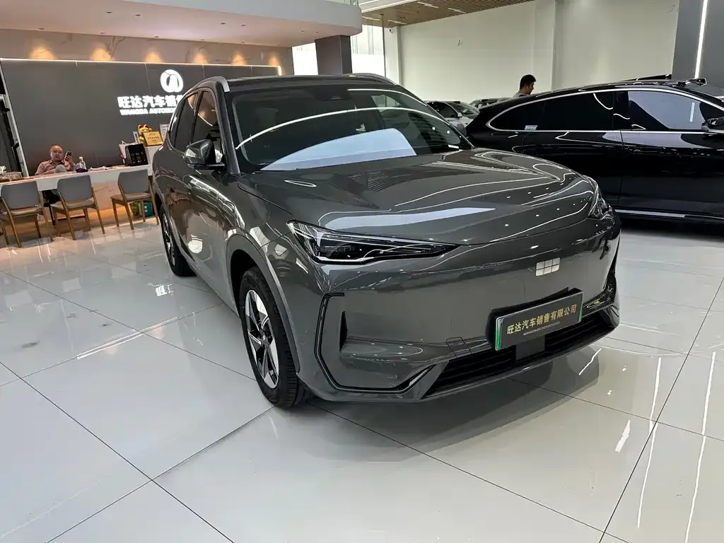 Geely Galaxy E5 — фото 10