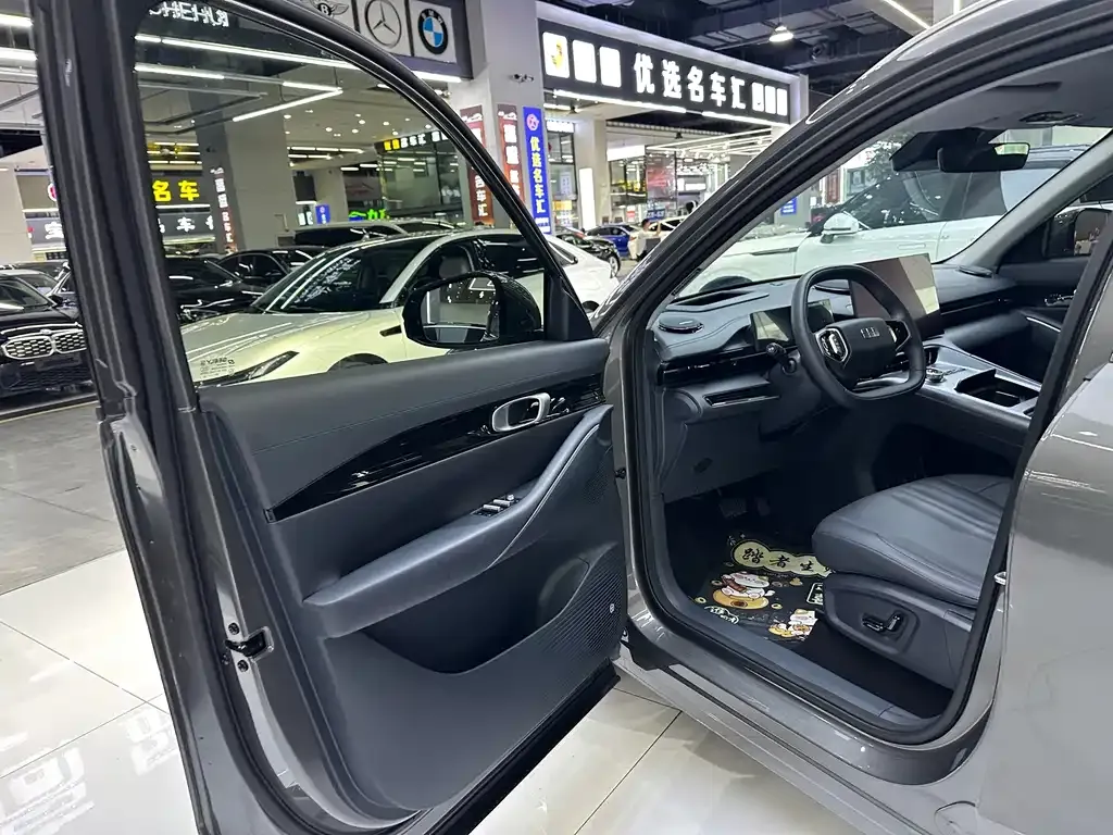 Geely Galaxy E5 — фото 9