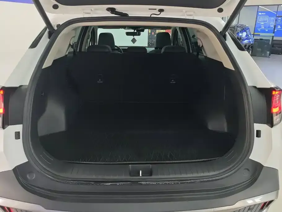Kia Sportage — фото 6