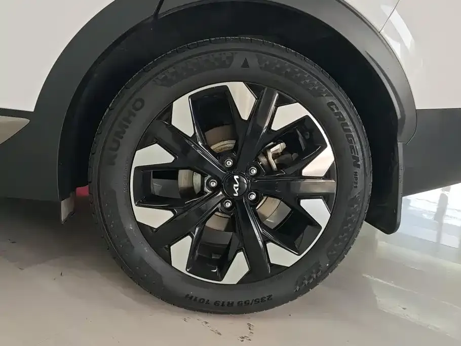 Kia Sportage — фото 5