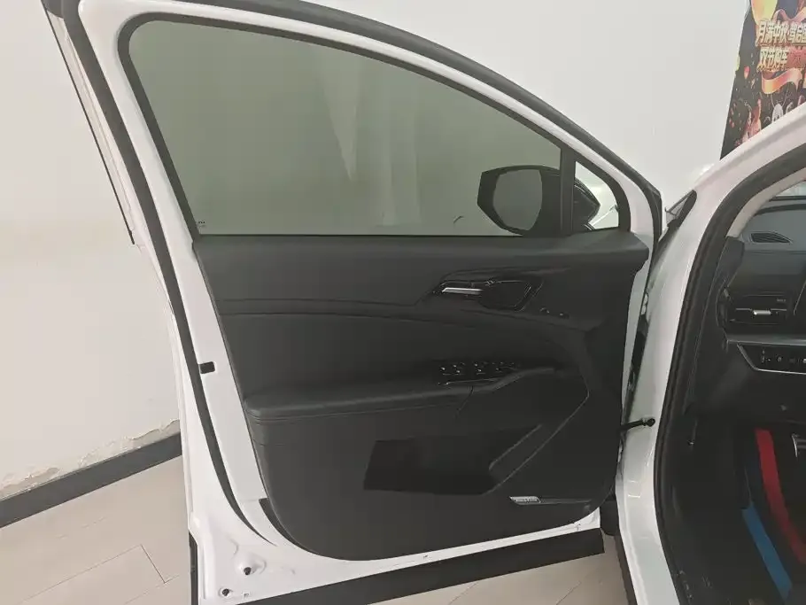 Kia Sportage — фото 9