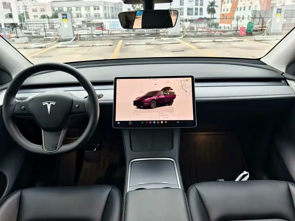 Tesla Model Y — фото 7