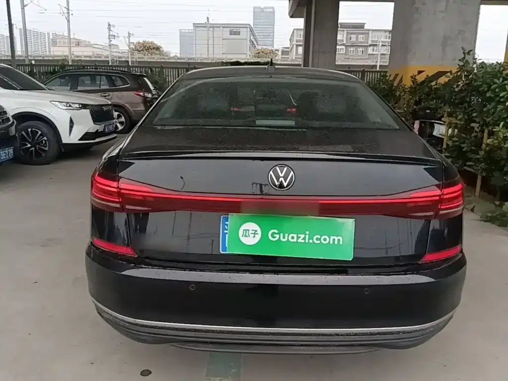 Volkswagen Passat — фото 7