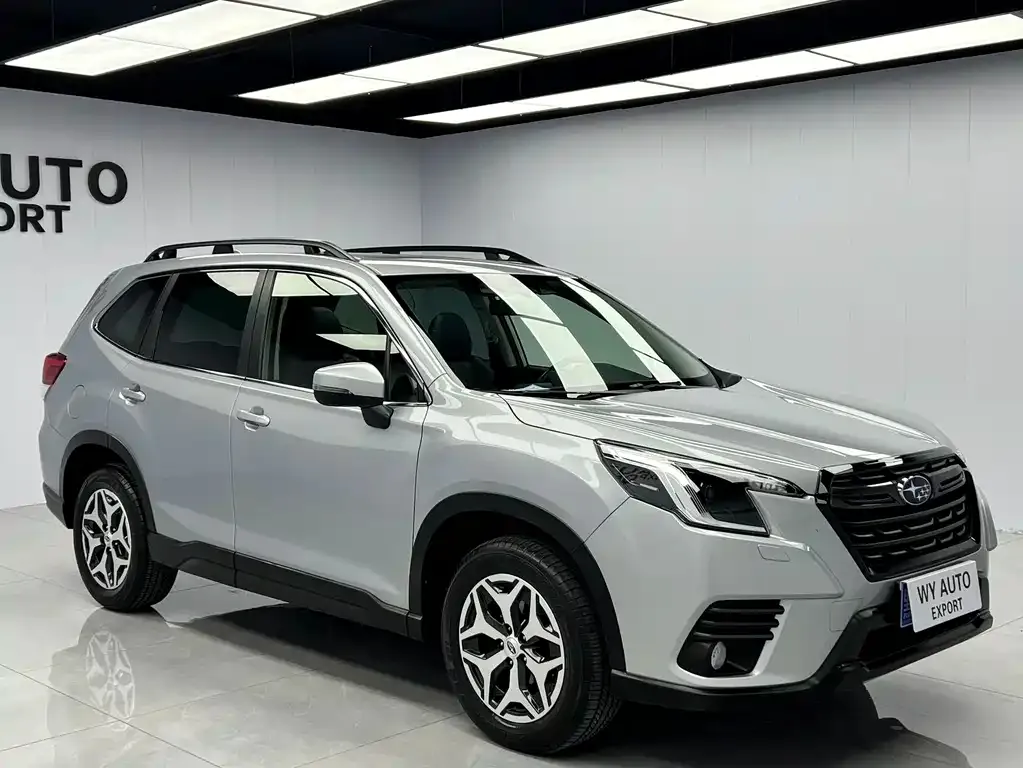 Subaru Forester — фото 10