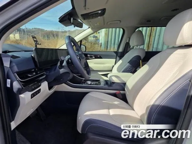 Kia Carnival — фото 10