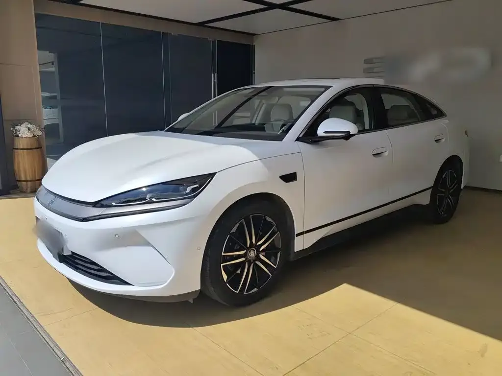 BYD Qin L — фото 7