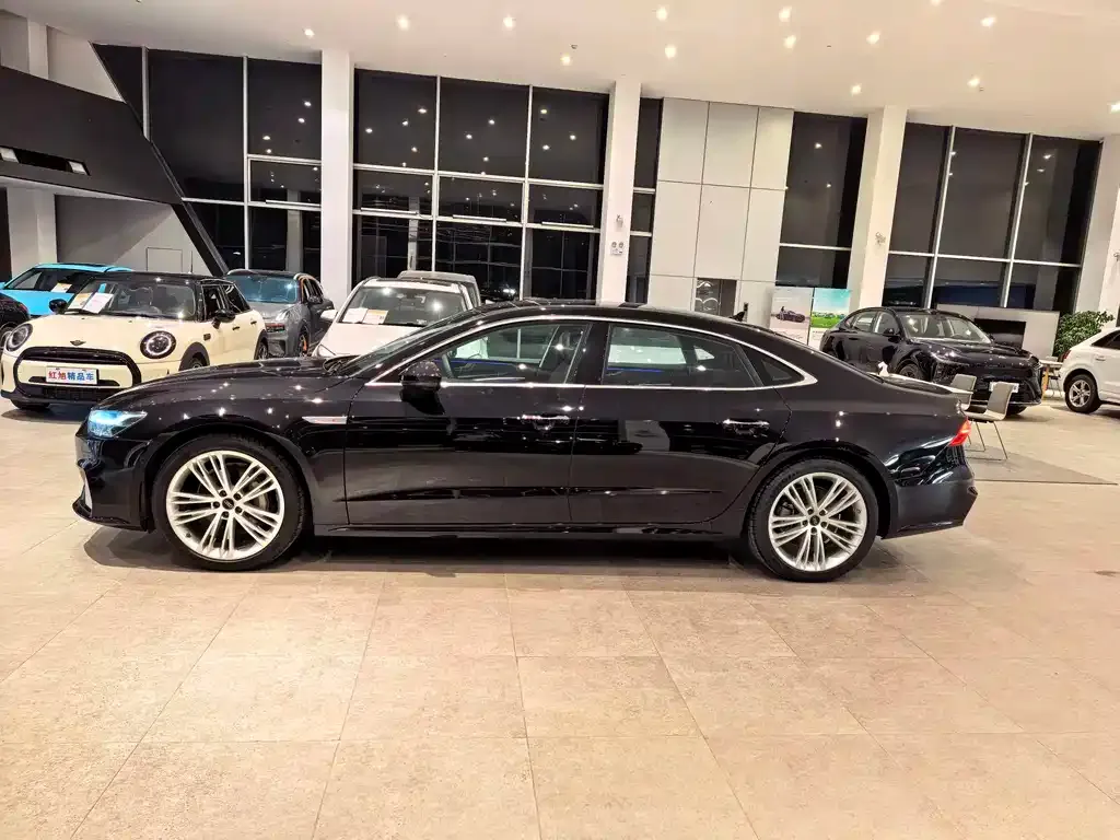 Audi A7L — фото 7