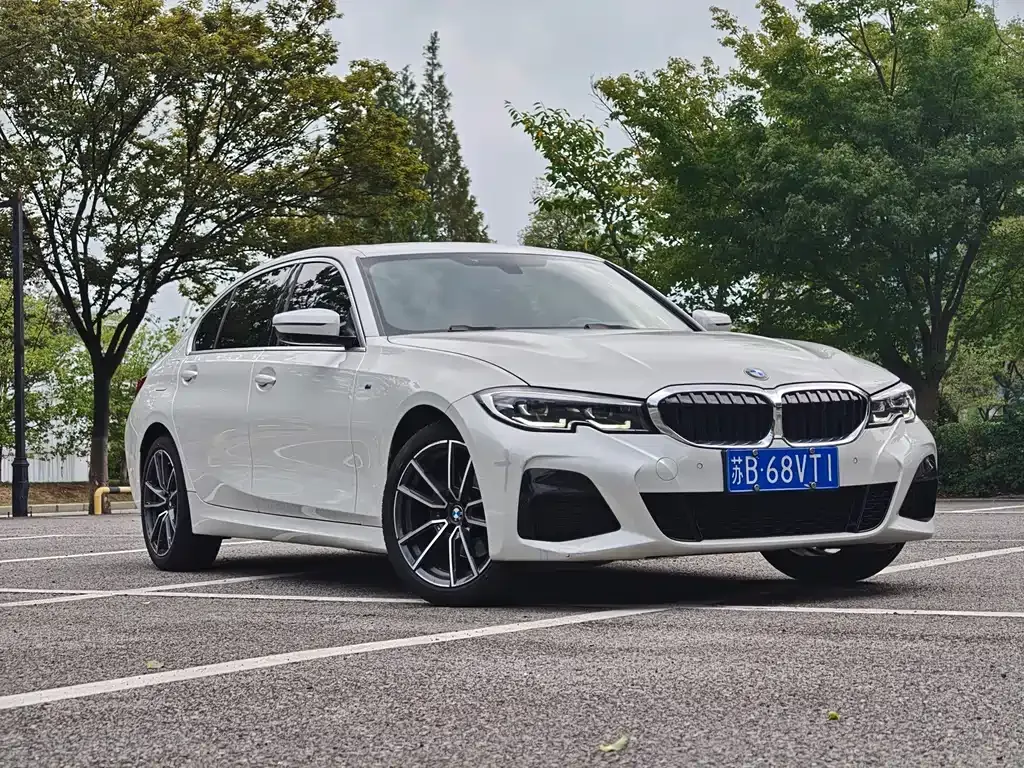 BMW 3 Series — фото 1
