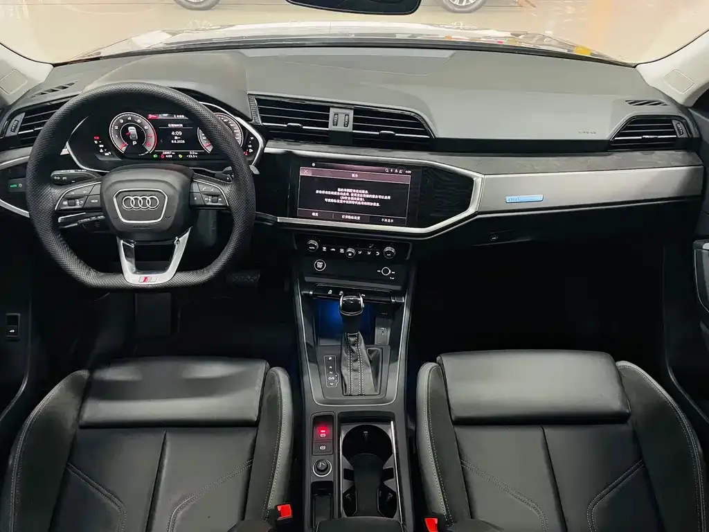 Audi Q3 Sportback — фото 2