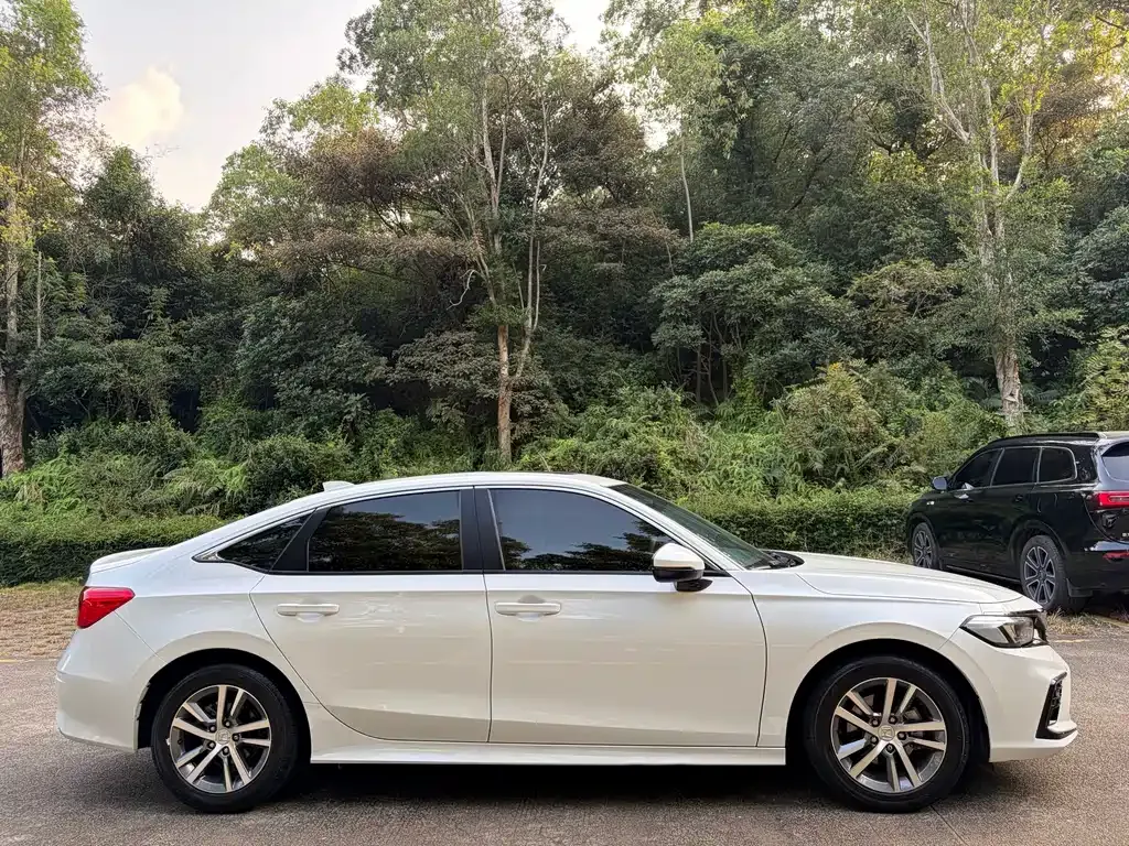 Honda Civic — фото 5
