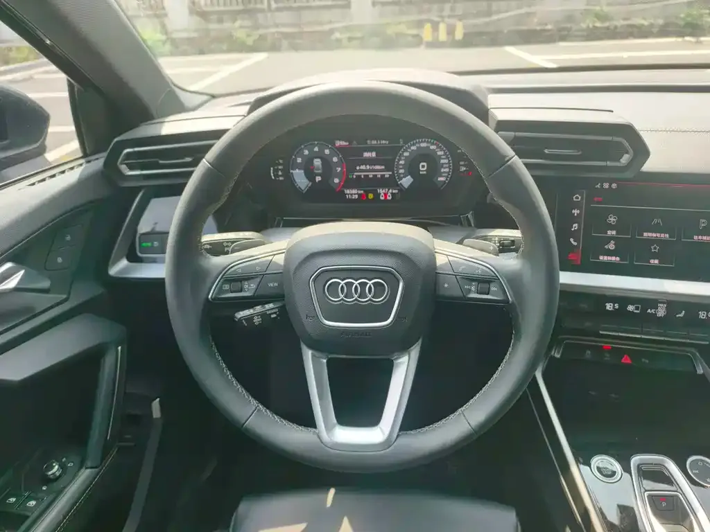 Audi A3 — фото 9