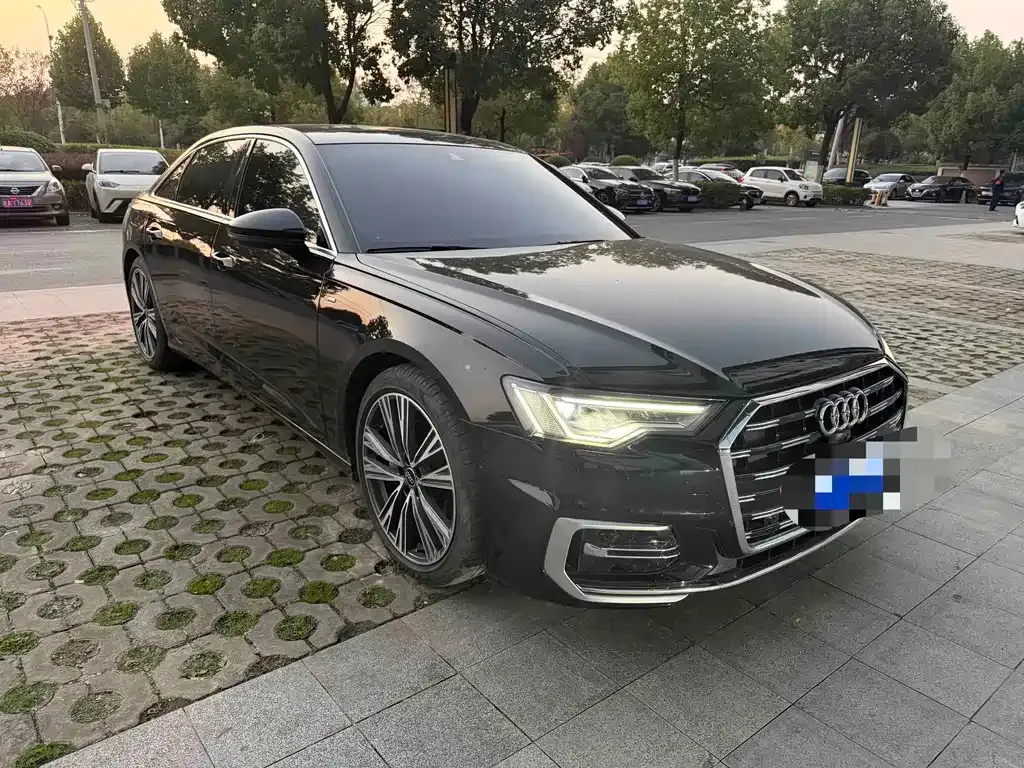 Audi A6L — фото 9