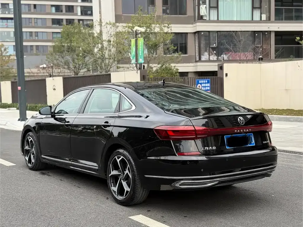 Volkswagen Passat — фото 4