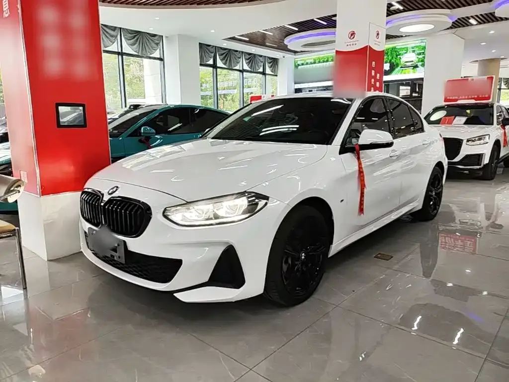 BMW 1 Series — фото 1