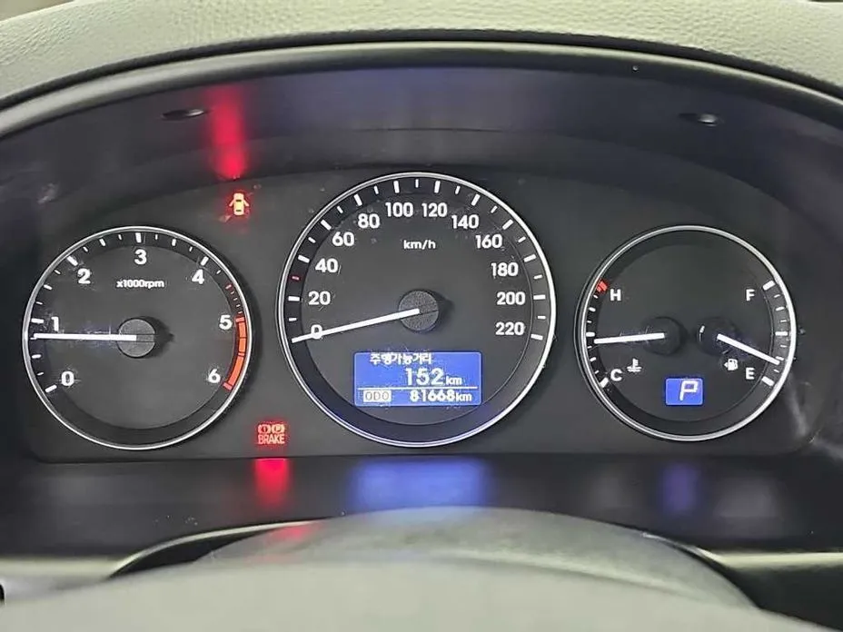 Hyundai Starex — фото 4